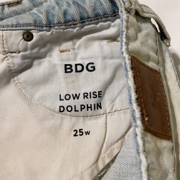 Urban Outfitters BDG Low Rise Dolphin Shorts - Picture 5 of 6